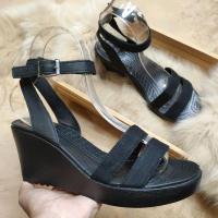 ราคา รองเท้าเตารีดสุขภาพเท้า Crocs แท้ มือสอง (10586246667)