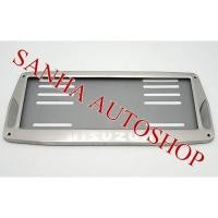 ราคา กรอบป้ายทะเบียนสแตนเลส โลโก้ Isuzu ทรงสี่เหลี่ยมคางหมู (2764088869)