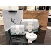 ราคา กระเป๋า LYN คอลฯ ใหม่ทูโทนสีโทนฟ้า-เขียวพาสเทล กระเป๋าสตางค์ใบสั้นคอลเลคชั่นเดียวกัน (14496023314)