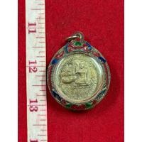 ราคา เหรียญโภคกระซับนางกวักหลวงหลวงพ่อพูนวัดหนองป่าพงเนื้อกะไหล่เงินพร้อมกรอบเงินลงยา (40405890403)