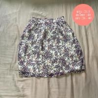 ราคา ส่งต่อเสื้อผ้ามือสอง กระโปรงลายดอกสีม่วง uniqlo (44358471123)