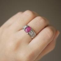 ราคา แหวนเงินแท้ 92.5 ประดับพลอยทับทิมเจียรหลังเบี้ยแท้ธรรมชาติ – เรียบหรู พลังแห่งรักนิรันดร์ ไซส์ 54 (42857158561)