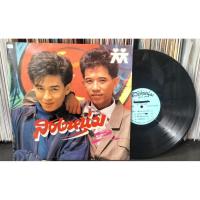 ราคา แผ่นเสียงเพลงไทย อัลบั้มสองหนุ่ม2พยางค์ ปกvg/แผ่นvg++ราคา200 (28487544584)