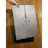 ราคา กล่องรองเท้าพราด้า prada ของแท้ 100% (มือสอง) (12553056093)