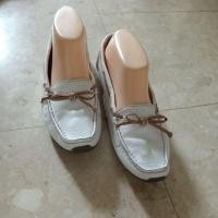 ราคา รองเท้าหนังคัทชู ยี่ห้อ clarks แท้ (มือสอง) (26705748266)