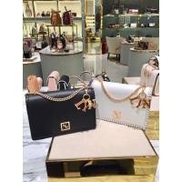 ราคา กระเป๋าสะพาย lyn แท้100% (9837047705)