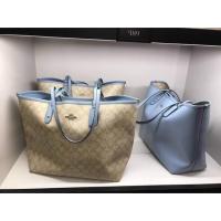 ราคา Coach กลับด้านได้ (212612401)