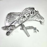 ราคา สเตย์พักเท้า เจาะลาย ดรีม ซุปเปอร์คัพ งานCNC + พักเท้าหลังจระเข้ 1 คู่ LILLIZ (22523252417)