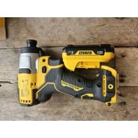 ราคา ไขควงกระแทกไร้สาย ดีวอล dcf801n 12v พร้อมแบตเตอรี่ 2ah 1ก้อน มือสอง ของแท้ สภาพใหม่ตามภาพถ่าย ใช้งานได้ปกติ (26137143351)