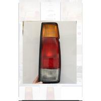 ราคา ไฟท้าย Nissan Big-Mบิ๊กเอ็ม TD ข้างซ้ายLH-ขวาRH ความยาว14นิ้ว (6267894427)