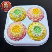 ราคา (พร้อมส่งใน 2 วัน) ขนมอาลัวดอกบัวพับใหญ่ สีสวย หอมหวาน ถวายพระแม่ลักษมี ถวายพระพิฆเนศ (25982399632)