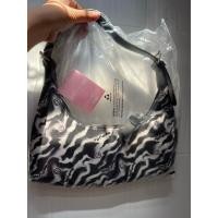 ราคา พร้อมส่ง!! กระเป๋าแบรนด์ skinnydip (18190626230)