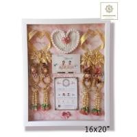 ราคา กรอบรูปใส่พวงมาลัยงานแต่ง ขนาด 16x20" ปูพื้นลายหินอ่อนชมพูขาว (15659575069)