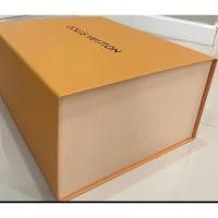 ราคา กล่องแม่เหล็ก LOUIS VUITTON (หลุยส์ วิตตอง) สินค้าออกจากช็อป เท่านั้น ของแท้ 100%LV ต่อรองราคาได้อยากขายเก็บไว้รกบ้าน (13598639269)