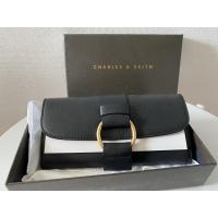 ราคา กระเป๋าสตางค์ charles & keith สีดำ ใบยาว แท้100% (11977754783)