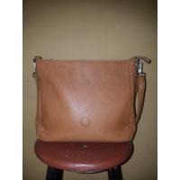 ราคา Carpisa Brown Leather Sling Bag (มือสอง) (9780268597)