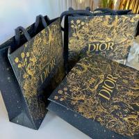 ราคา ถุงกระดาษ ดิออร์ Dior คริสมาสตร์คอลเลคชั่น ประจำปี 2022⭐️ (23911355384)