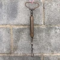 ราคา MESURA MADE IN GERMANY 15kg ตาชั่งเเขวน เครื่องชั่งเเบบแขวน ตาชั่งสปริง มือสอง ทองเหลือง ตาชั่งเเขวนแบบสปริง ของเยอรมัน (18066685982)