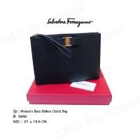 ราคา Salvatore Ferragamo กระเป๋าถือ รุ่น Women's Bara Ribbon Clutch Bag Code: 22 D547 0725301 (15122360190)