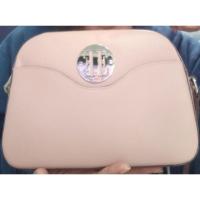 ราคา กระเป๋าสะพาย ELLE หนัง มือ 2 ใหม่กริบ สภาพ 99% (2709656487)