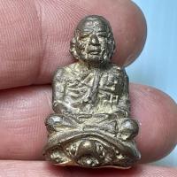 ราคา รูปหล่อ หลวงพ่อชิต วัดเขาเต่า ประจวบคีรีขันธ์ กริ่งดัง R290468 (29185740433)