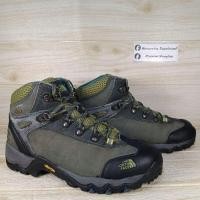 ราคา รองเท้ามือสอง THE NORTH FACE 41/26 cm. (GORE-TEX กันน้ำ) (25943324623)
