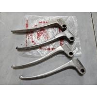 ราคา มือคลัทช์ ข้างซ้าย แท้ใหม่ญี่ปุ่น Honda Benly แฮนด์ปั๊ม C92 C95 (43810792009)