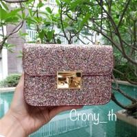 ราคา กระเป๋ากริตเตอร์ สไตล์ charles&keith พร้อมส่ง (956363637)