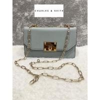 ราคา กระเป๋าสะพาย charles & keith แท้ มือ2 (14081604547)