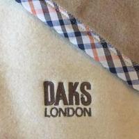 ราคา ผ้าห่มวูล ยี่ห้อ DAKS London 4.5 ฟุต พร้อมกล่อง (2744273162)