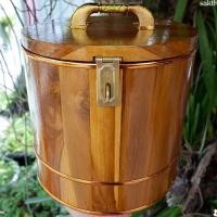 ราคา กระปุกออมสิน ไม้สักทอง ถังออมสินไม้สัก ถังเงิน ถังทอง ทรงกลม ขนาด 9 นิ้ว (ขนาดของถัง 9 x 9 นิ้ว) (4339689311)