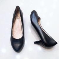 ราคา รองเท้าคัชชูสีดำเสริมส้น 2นิ้ว (660446331)