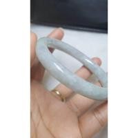 ราคา J455 กำไลหยกพม่าเจไดต์ Type A สีขาวอมเขียวอมเทาอ่อนๆ (29088131267)