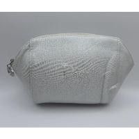 ราคา Dior แท้ กระเป๋าเครื่องสำอางค์ใบใหญ่ ใหม่ สีขาวมุก (19829478813)