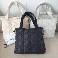 ราคา ♞,♘แท้ <พร้อมส่ง> Carlyn WEEKENDER กระเป๋าสะพายใบใหญ่ สีดำ สีครีม ivory สีเทา spring gray XDY (44005239324)