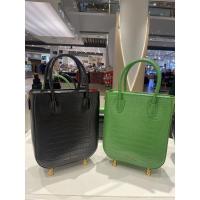ราคา Charles&keith รุ่นใหม่ 3,490.- อุปกรณ์ครบ (23302335542)