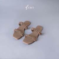 ราคา FAYT X CLAUDIA SETYOHADI Camelia Espresso (43905772801)