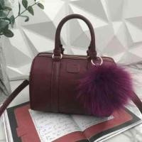 ราคา Keep Leather Pillow Bag (กระเป๋าแบรนด์เนมของแท้งานShop) (532613989)
