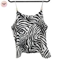 ราคา MATINEE เสื้อผ้ามือสอง สภาพดี✨ ชุดเซ็ท เสื้อสายเดี่ยว + กางเกงขาสั้น ลายม้าลาย (27728073130)