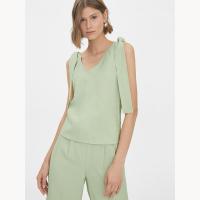 ราคา Pomelo เสื้อแขนกุดผูกโบว์ที่ไหล่คอวี Size XS C409 (26028403401)