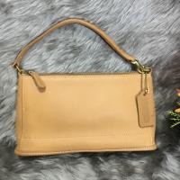 ราคา Coach pouch โคชคล้องมือ (1286604827)