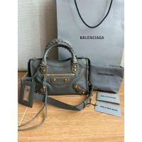ราคา Balenciaga mini city สีเทา อะไหล่ทอง ปี 2023 (ของแท้%) (28725742947)