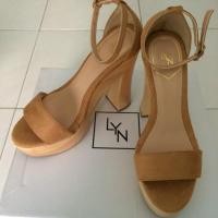 ราคา รองเท้าlynของแท้มือ1.ส้นไม้น้ำหนักเบา (901458346)