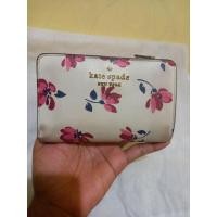 ราคา กระเป๋าสตางค์ Kate spade preloved ของแท้ (29035015629)