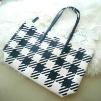 ราคา LACOSTE PVC TOTE BAG (1091427464)