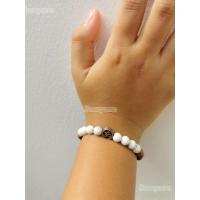 ราคา พร้อมส่ง✴️สร้อยข้อมือจี้โอม,กำไรจี้โอมร้อยด้วยหินนำโชค (43800357893)