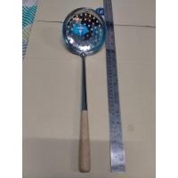 ราคา ตะหลิวสแตนเลส ด้ามไม้ (ยาว) ยาว 14 นิ้ว กว้าง 4.5 นิ้ว ตะหลิว พ่อครัวจีน ด้ามไม้ มีรู (18851802464)