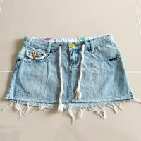ราคา กระโปรงยีนส์ Billabong (43859130577)