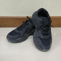 ราคา รองเท้าผ้าใบสีดำล้วน baoji (23889443341)