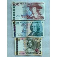 ราคา ธนบัตรรุ่นเก่าของประเทศสวีเดน ชนิด50-500Kronor ปี2001-2004 รวม3ใบ (27339244692)